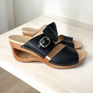 Dansko Tawny wedge leather open toe sandals 40 US 9.5